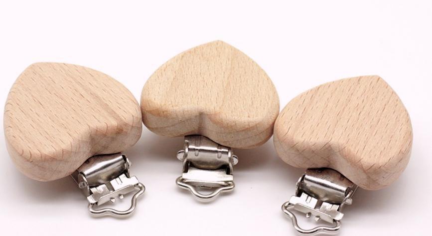 Modern Wood Naural Nipple Chain Accessories BPA Free Cute Modelling Beech Pacifier Clip Small Elephant Heart-shaped Holder for Pacifier