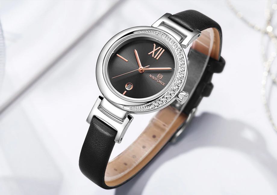 Women's Modern Wrist Watch With  Leather Belt Steel Case With Shining Background And Zircons On Dial Perfect Gift For Her