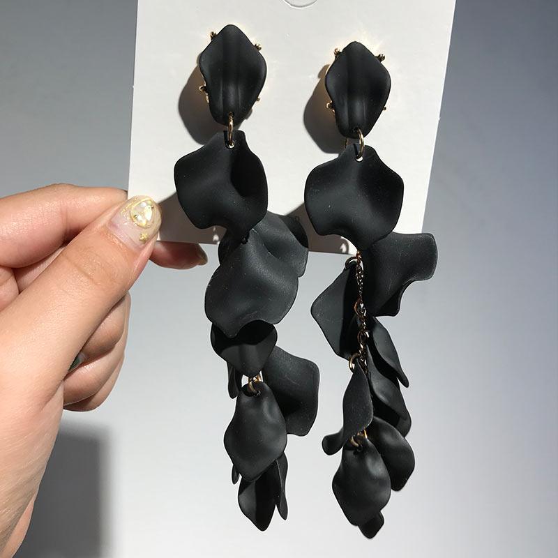 Luxury Elegant Flower Long Dangle Drop Earrings For Women In Fashion Design