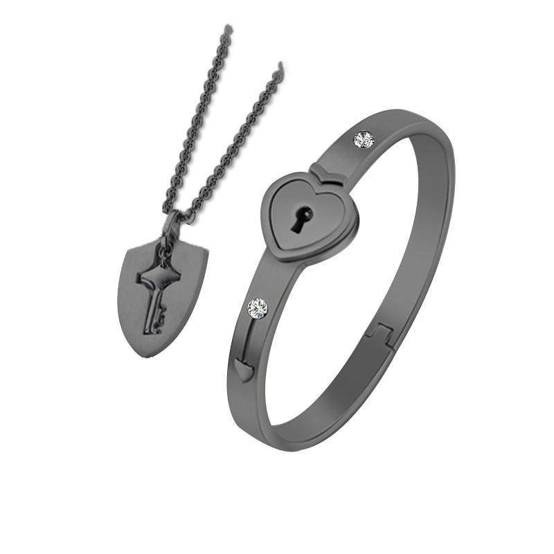 Fashion Concentric Lock Key Titanium Steel Stainless Steel Luxury Jewelry Bracelet and Necklace Couple Sets For Women