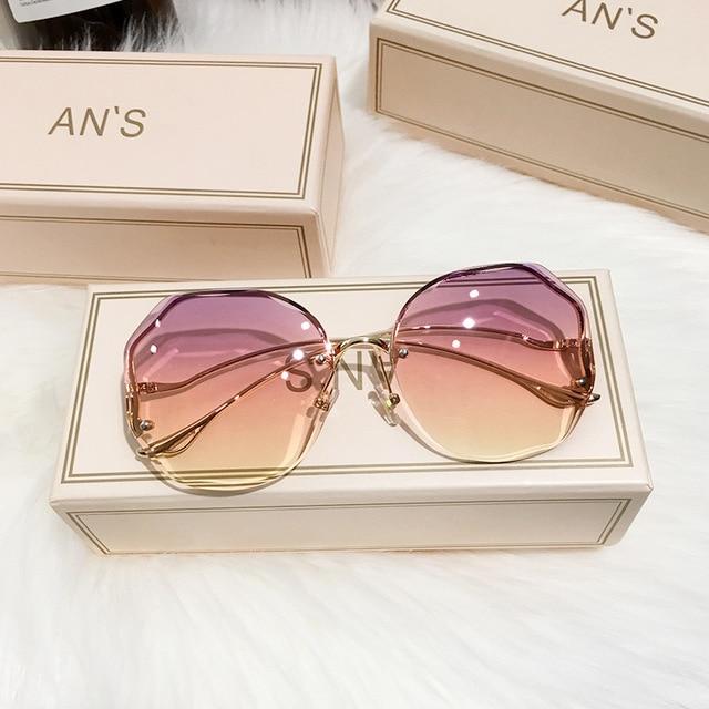 Fashion Gradient Women and Girls Modern Hexagon Metal Sunglasses For Summer In Elegant Retro Post Modern Style With UV400 Protection