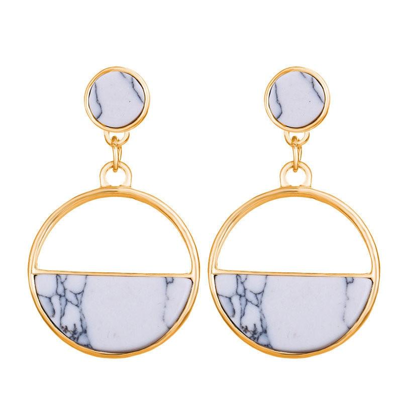 New Luxury Elegant Geometric Shell Dangle Earrings For Women In Round Small Drop Design