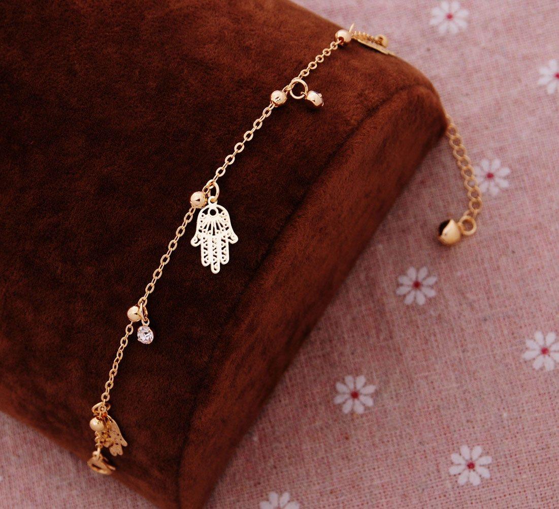 Luxury Modern Elegant Diamond Heart Chain Bracelet Gold Color for Women Love Heart Link Bracelet In Shiny Design