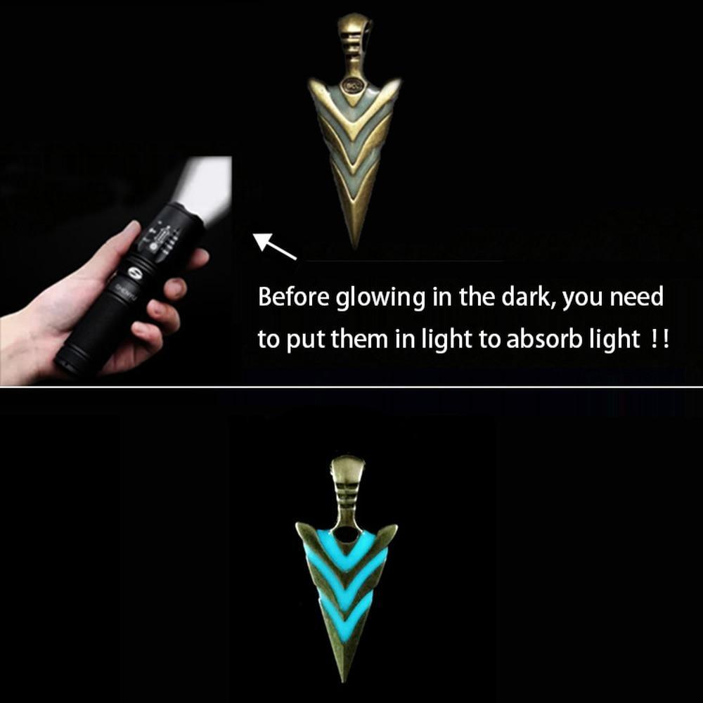 Epic Luminous Glowing Arrow Pendant Necklace Elegant Knight Spear Necklace Amazing Glow In The Dark Pike Necklace Luxury For Women Men Halloween Gift