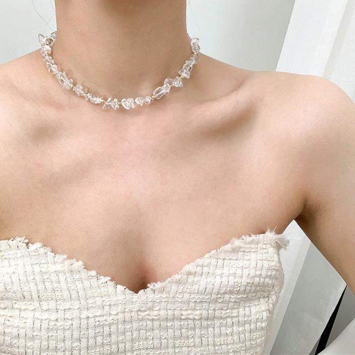 Handmade New Modern Sea Style White Color Crystal Spar Elegant Geometric Transparent Beading Luxury Necklace For Women Girl Party Vacation Jewelry