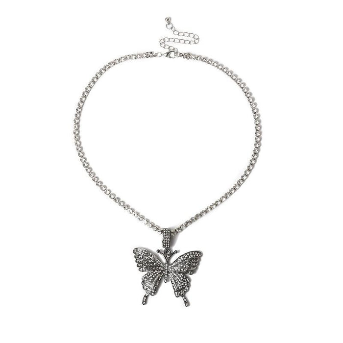 Big Elegant Butterfly Pendant Necklace Luxury Rhinestone Chain For Modern Women Bling Tennis Chain Crystal Choker Cool Necklace Women Jewelry Design