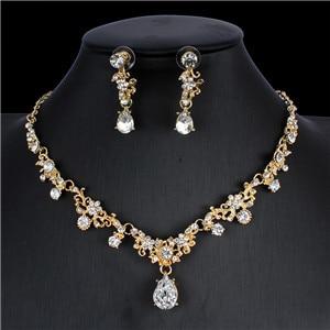 Luxury Classic Bridal Jewellery for Women's |Accessories Cubic Necklace Set Gold Color In New Modern Luxury Flower Designe