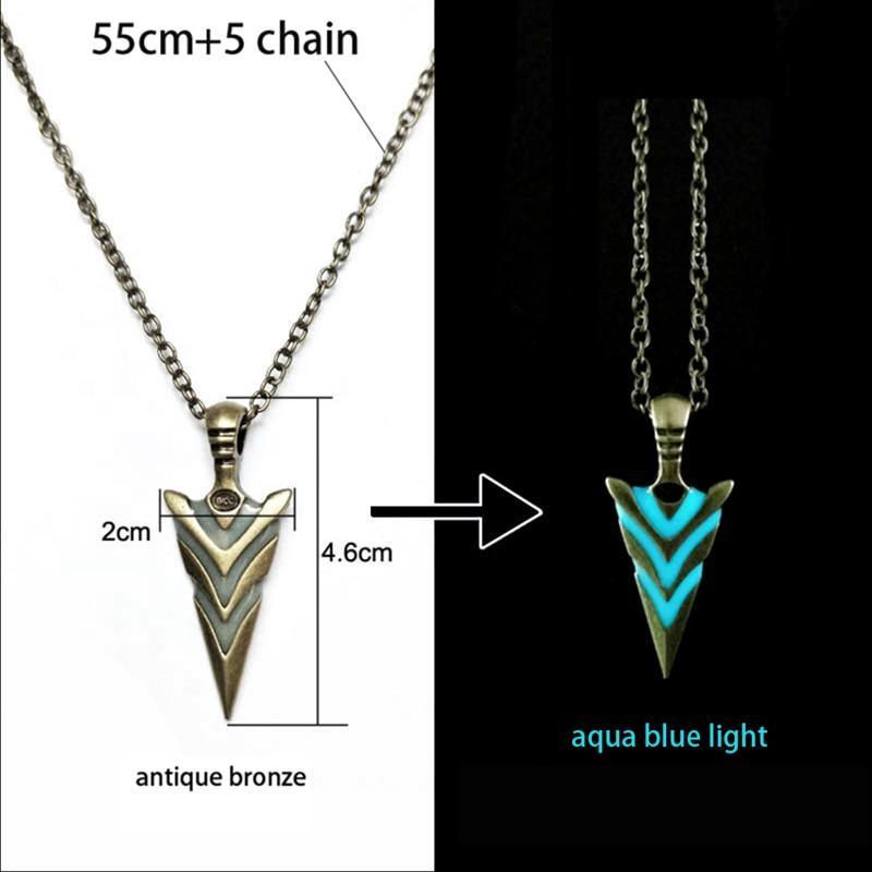 Epic Luminous Glowing Arrow Pendant Necklace Elegant Knight Spear Necklace Amazing Glow In The Dark Pike Necklace Luxury For Women Men Halloween Gift