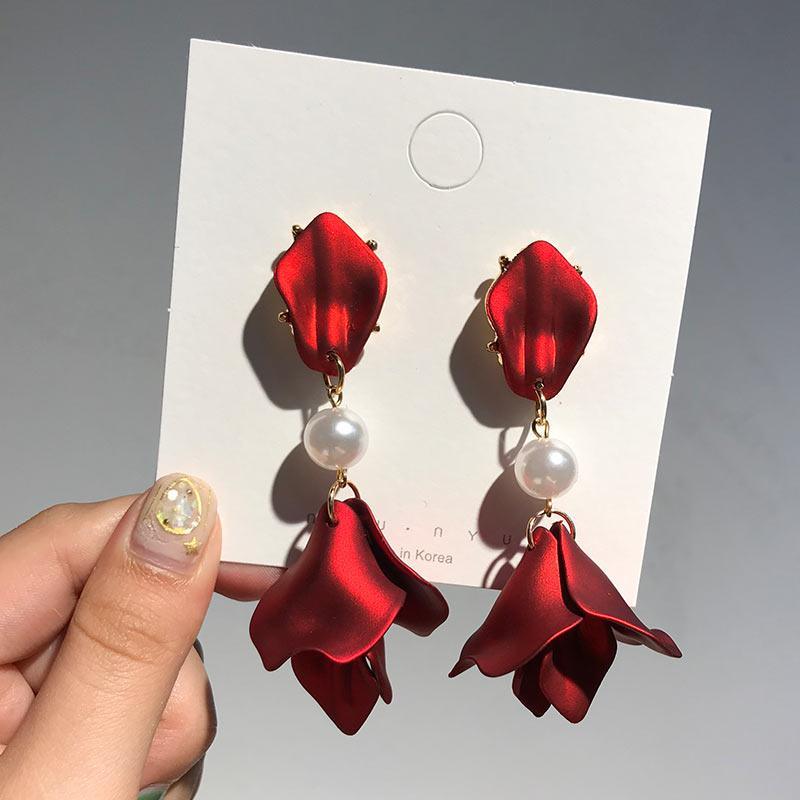 Luxury Elegant Flower Long Dangle Drop Earrings For Women In Fashion Design