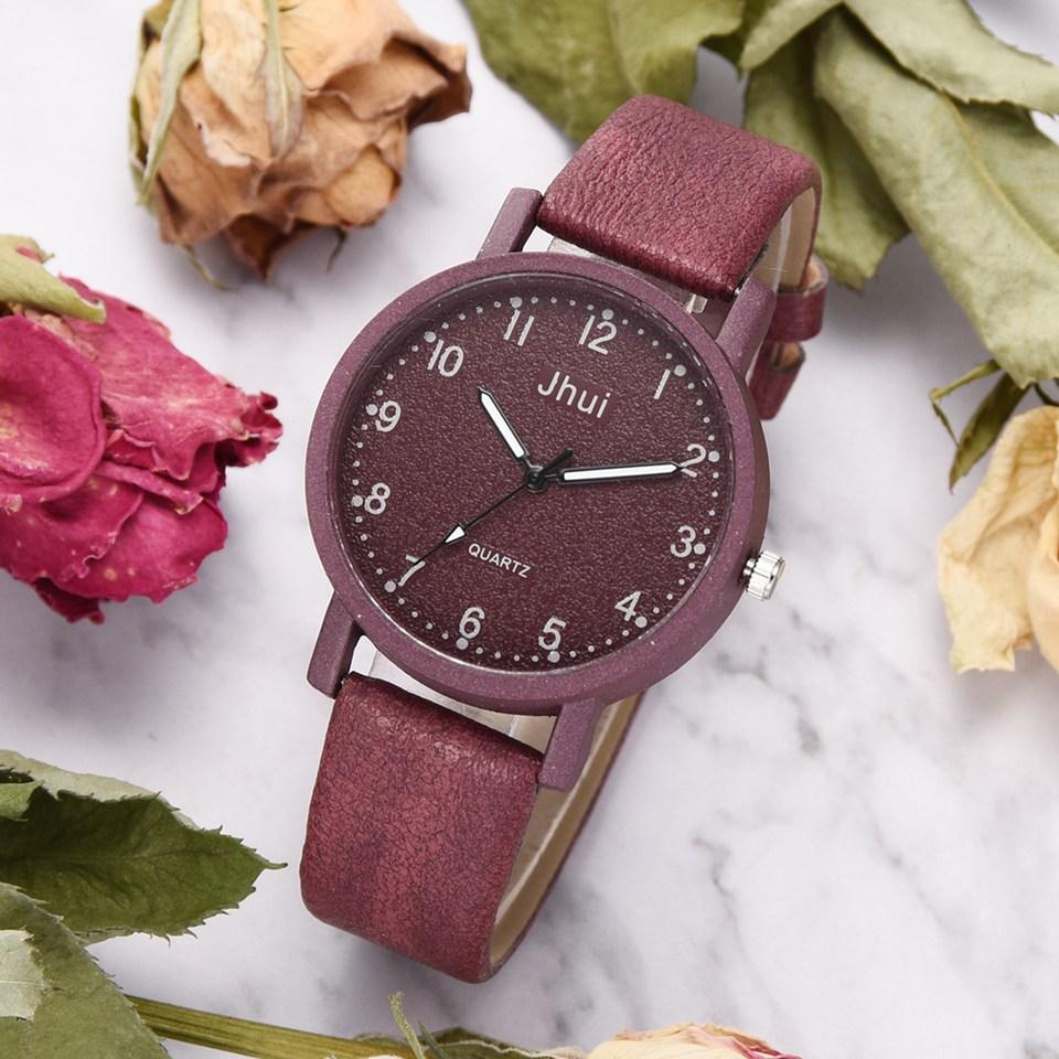 New  Women's Fashion Leather Wrist Watch For Women and Ladies Excelent Gift  For Women and Girls