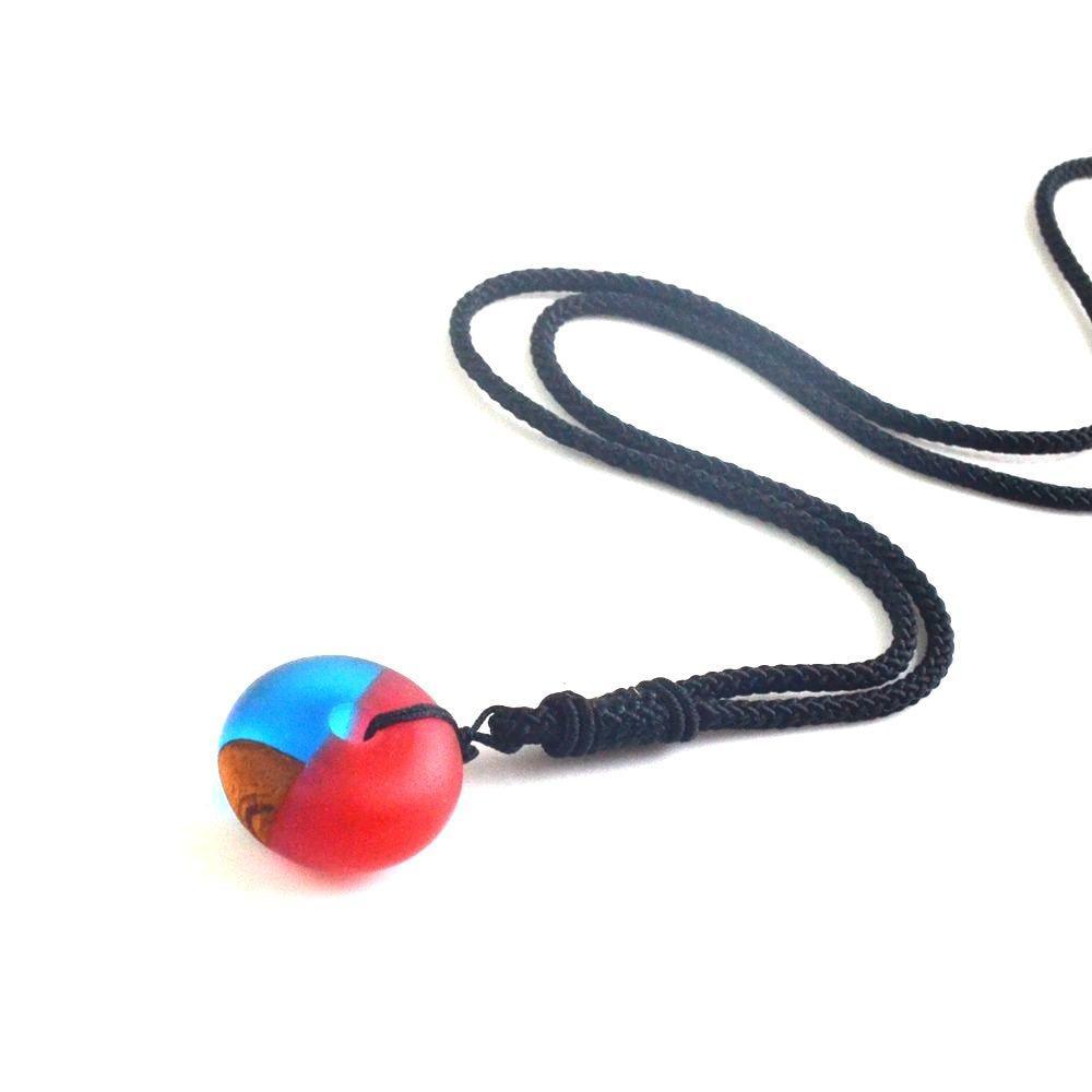 Handmade Luxury Modern Elegant Unisex Men and women Natural Resin Wood Fashionable Necklace In Trend Style