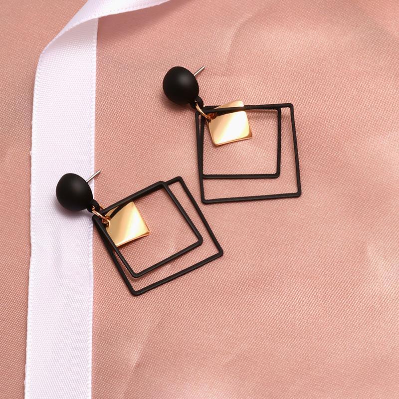 New Fashion Round Dangle Drop Korean Earrings For Women In Geometric Round Heart Gold Earring Wedding Elegant Style