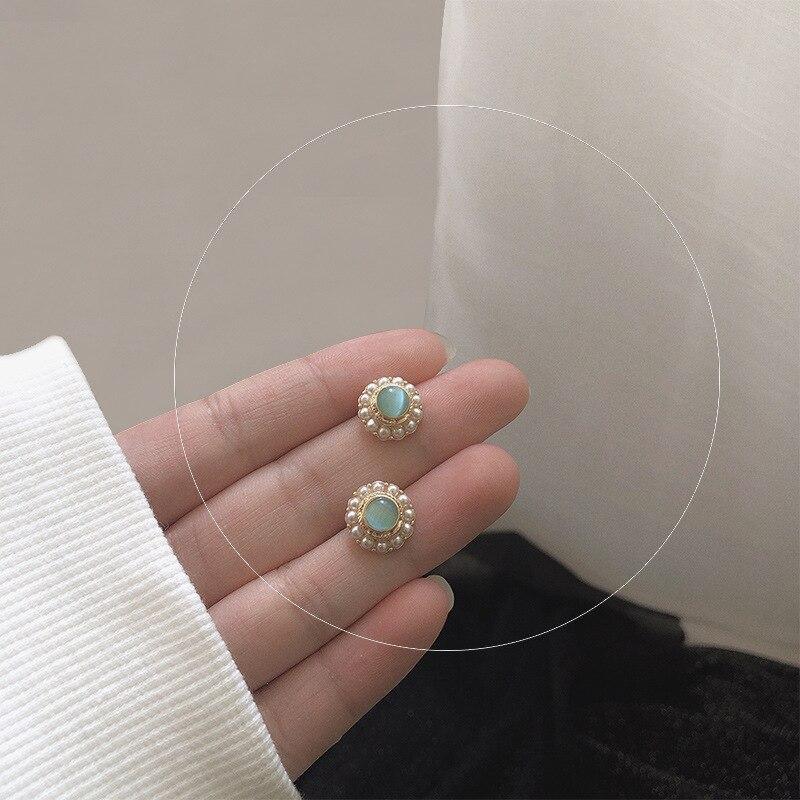 Modern Korean Wild Opal Simulation Pearl Earrings Elegant Luxury Fashion Retro Ear Jewelry