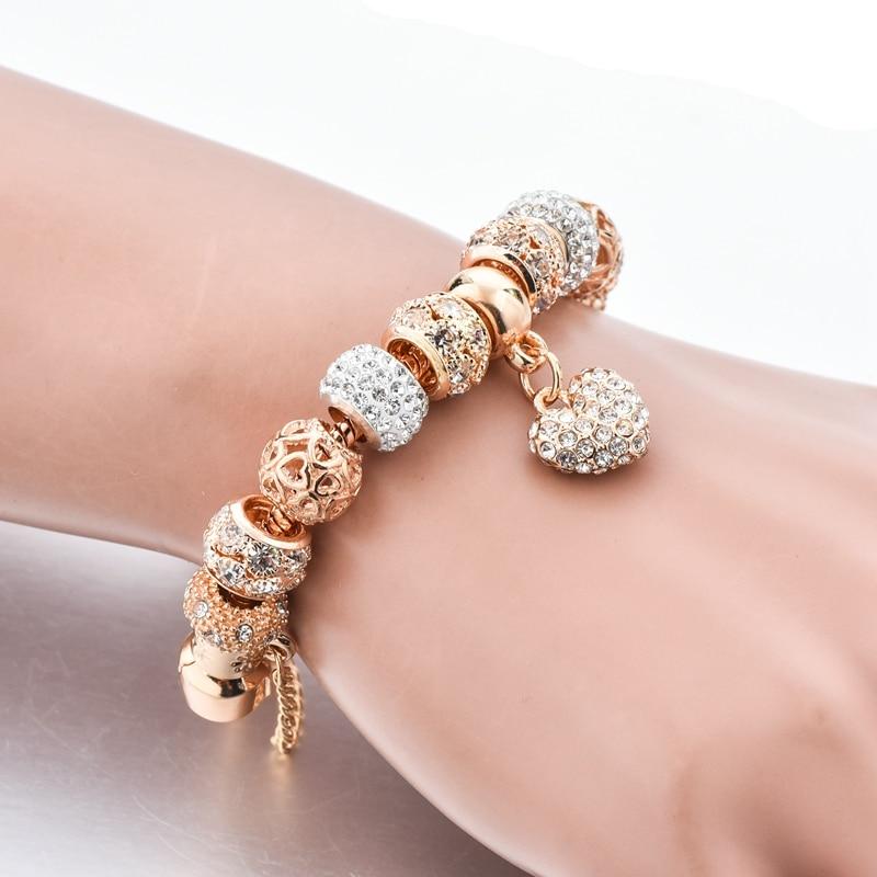 New Modern Luxury Fashion Gold Heart Amazing Bracelets And Bangles Outstanding For Women With Shiny Diamond Design