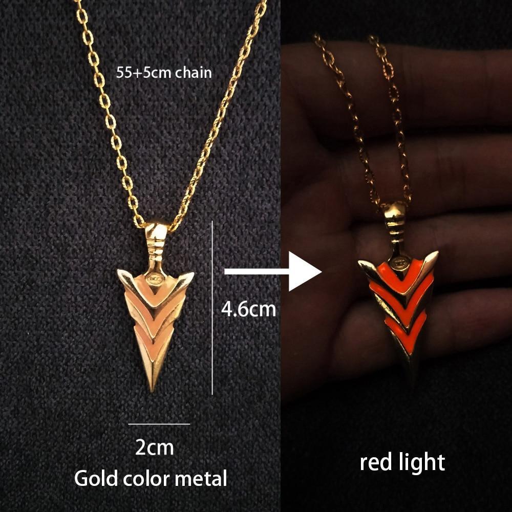 Epic Luminous Glowing Arrow Pendant Necklace Elegant Knight Spear Necklace Amazing Glow In The Dark Pike Necklace Luxury For Women Men Halloween Gift