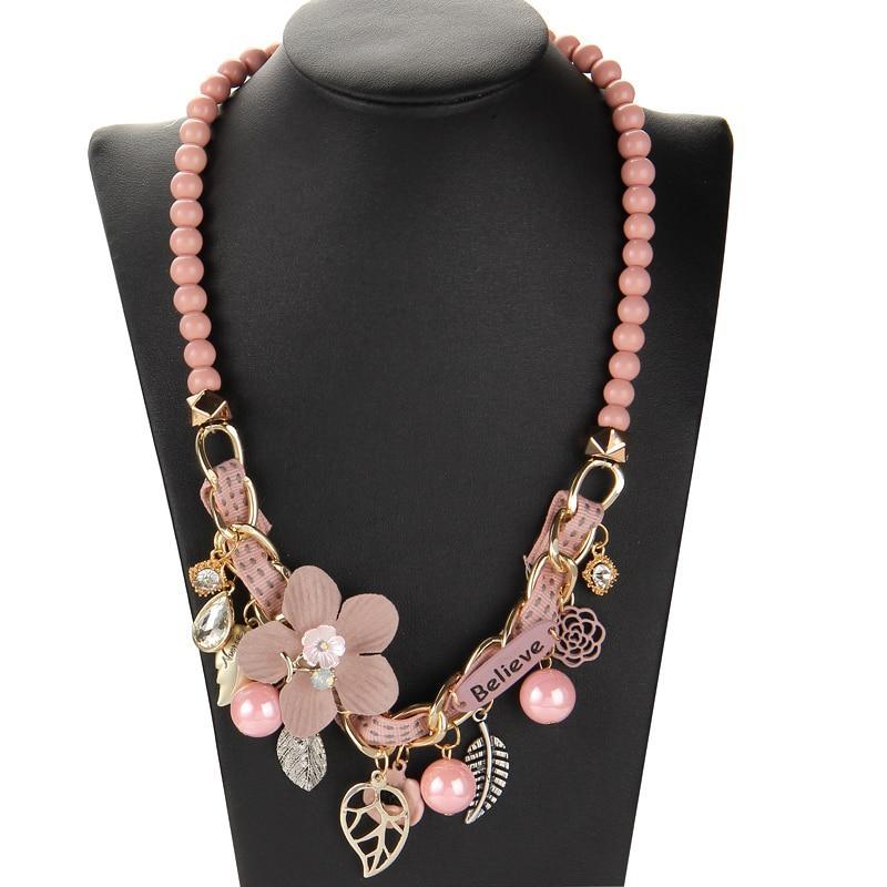 Handmade New Fashion Simulated Pearl Necklace for Women Flower Collars Trendy Necklaces & Pendants Statement Necklace Jewelry