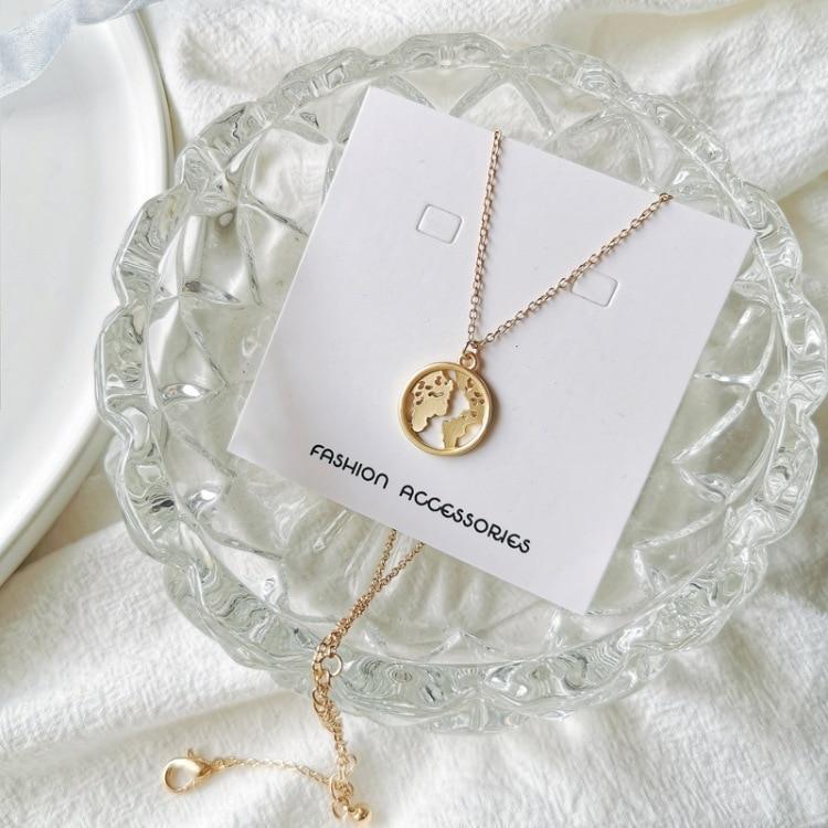 Luxury Modern Gold World Map Choker Map Crescent Moon Necklaces&Pendants Dainty For Women and Girls