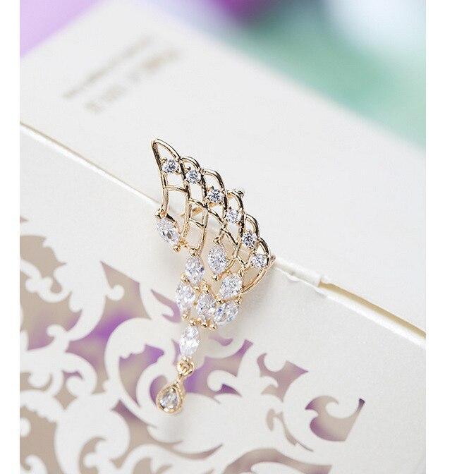 Luxury Elegant Crytal Angel wings Rhinestone Hanging Dangle Exaggerated Fashion Stud Earrings With Elegant Anti-allergy Design For Ladies and Women In New Trend Popular Style