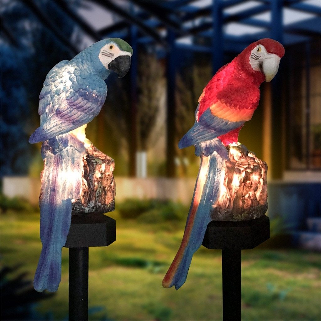 Decorative LED Garden Waterproof Yard Lamp In Shape Of Parrot Outdoor Resin Solar Lights For Pathway Doorway Lawn