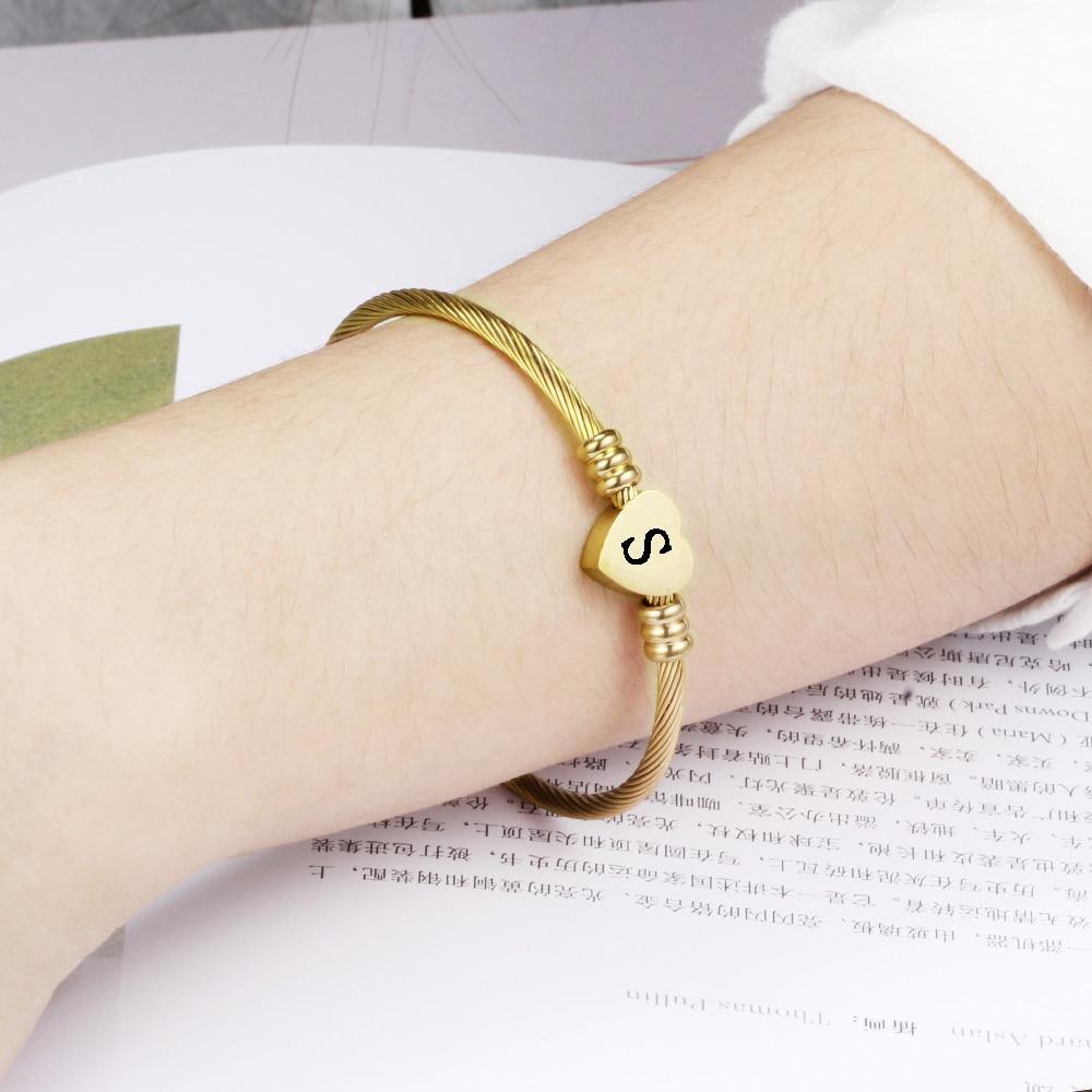 New Fashion Elegant Girls Gold Color Luxury Stainless Steel Heart Bracelet Bangle With Letter Fashion For Woman