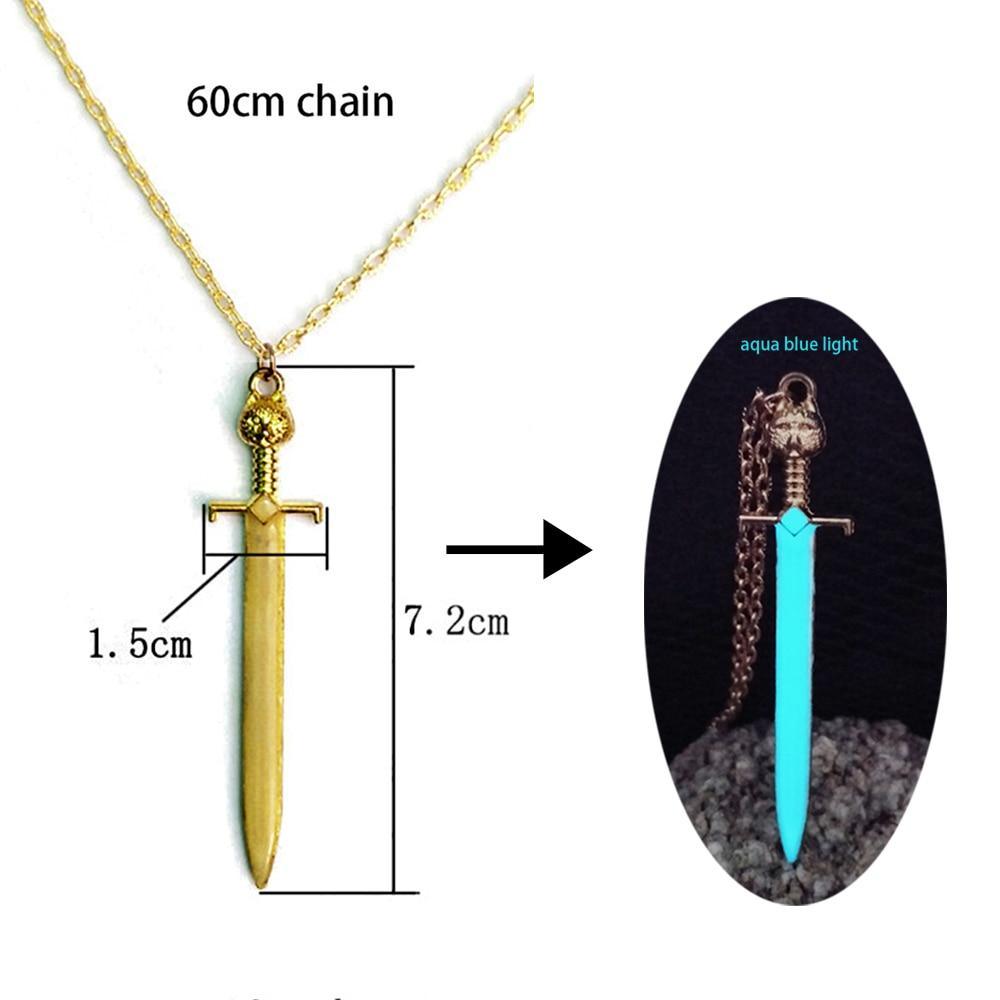 Epic Luminous Glowing Arrow Pendant Necklace Elegant Knight Spear Necklace Amazing Glow In The Dark Pike Necklace Luxury For Women Men Halloween Gift