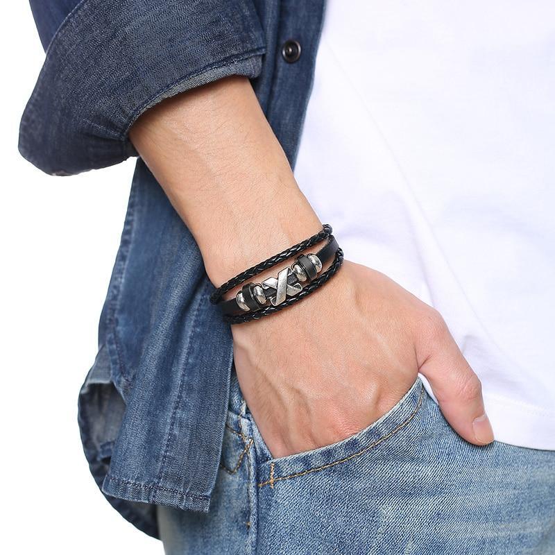 Lucky Vintage Men's Leather Bracelet Playing Cards  Charm Multilayer Braided Men and Women Gift