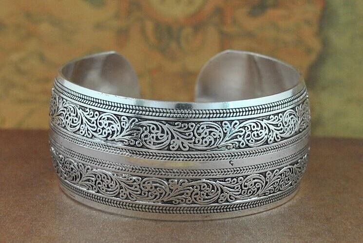 Big Elegant Luxury Amazing Classic Fashion Flower Metal Tibetan Indian Silver Vintage Retro Fashion Cuff Bracelet Bangle For Woman With Details of Animals