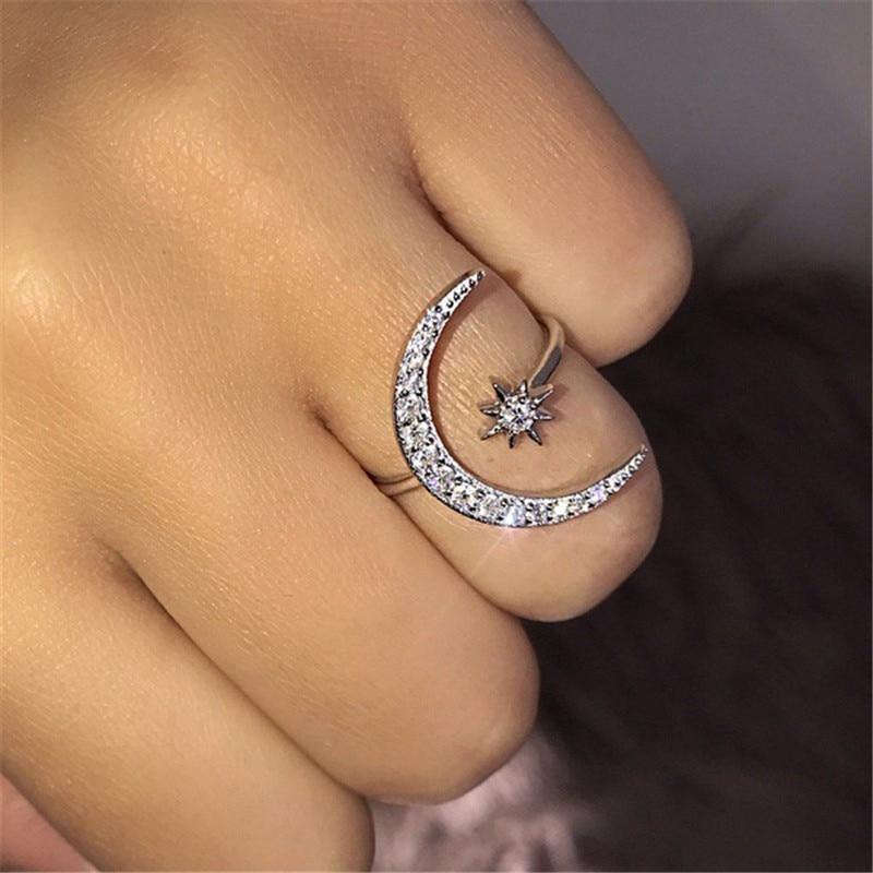 New Fashion Crytal Ring Moon & Star Dazzling Open Finger Rings for Women Girls Wedding Engagement Jewelry Gift