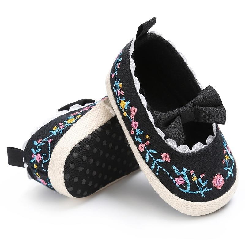 First Walkers Baby Girls Soft Soled Anti-Slip White Bow Shoe Luxury Stylish Shoes For Baby Girl Perfect Gift