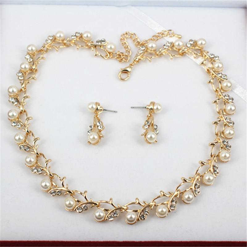 Luxury Deigner Pearl Wedding Necklace Earring Sets Bridal Jewelry Sets for Women Elegant Necklace Earrings and Brecelet in One Set