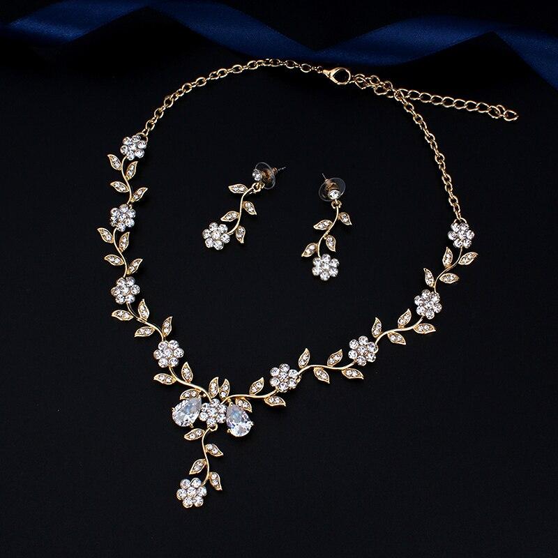 Luxury Classic Bridal Jewellery for Women's |Accessories Cubic Necklace Set Gold Color In New Modern Luxury Flower Designe