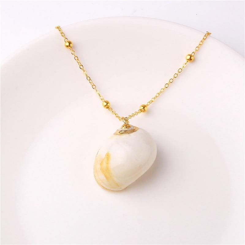 New Boho Conch Shell Amazing Necklace Sea Beach Shell Chain Pendant Elegant Necklace For Women Collier Femme Shell Cowrie Modern Summer Jewelry Bohemian