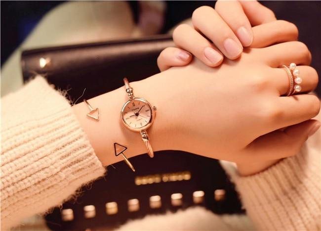 Small Gold Bangle Bracelet Luxury Watches Stainless Steel Retro Ladies Quartz Wristwatches Fashion Casual Women Dress Watch For Women and Girls