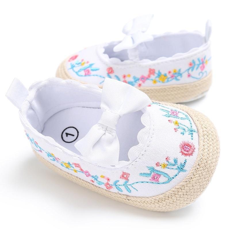 First Walkers Baby Girls Soft Soled Anti-Slip White Bow Shoe Luxury Stylish Shoes For Baby Girl Perfect Gift