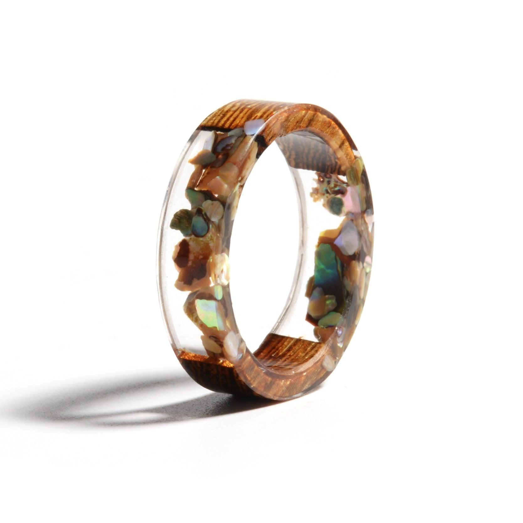 Handmade Wood Resin Ring Dried Flowers Plants Inside Jewelry Resin Ring Transparent Anniversary Ring for Women and Men In Modern Style