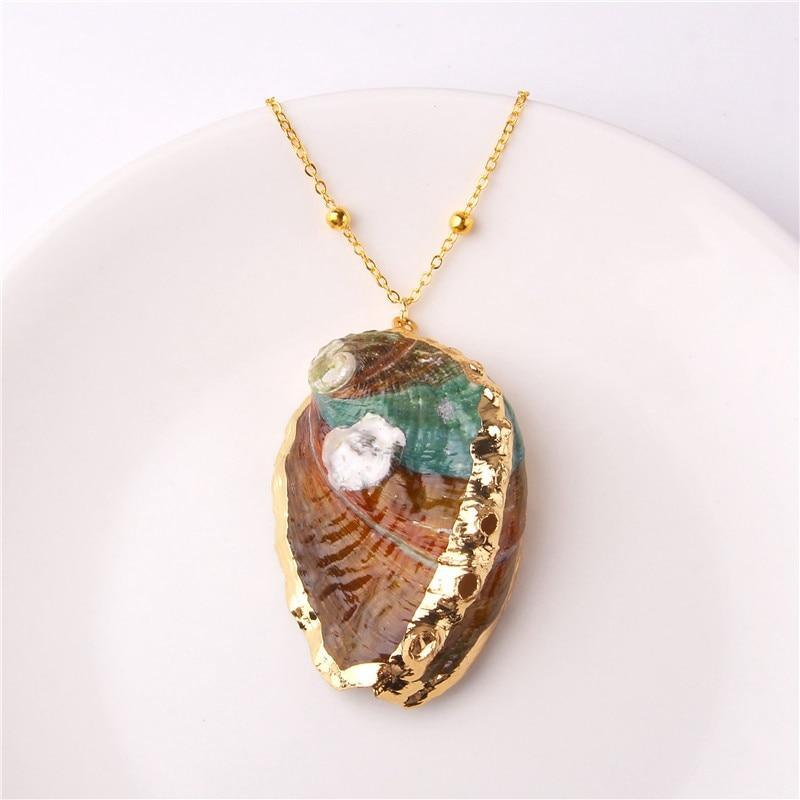 New Boho Conch Shell Amazing Necklace Sea Beach Shell Chain Pendant Elegant Necklace For Women Collier Femme Shell Cowrie Modern Summer Jewelry Bohemian