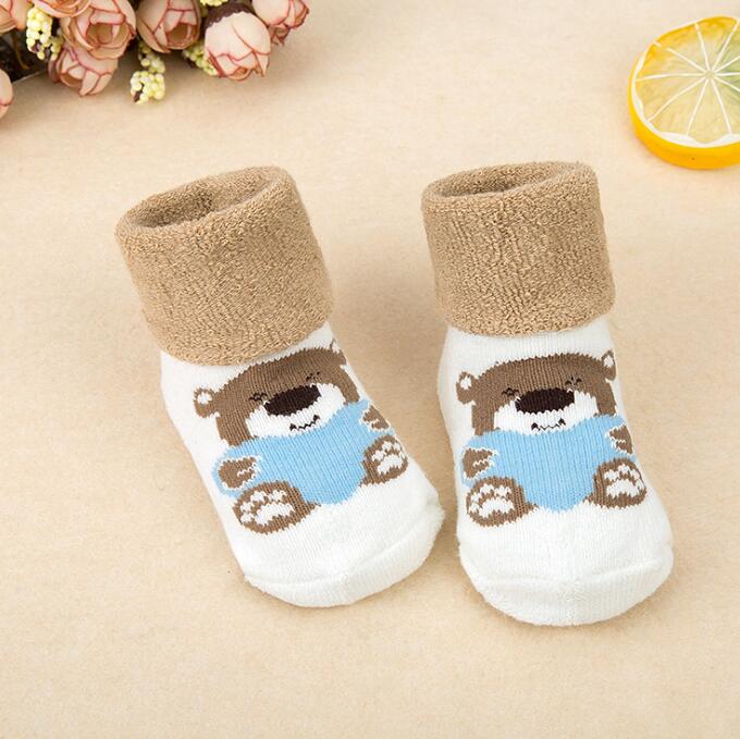 1 Pair Newborn Cotton Striped Warm Slippers Socks For Baby Girls And Boys Very Comfortable And Soft Material