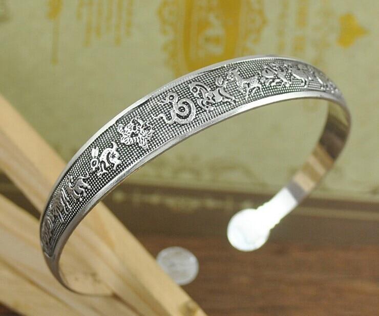 Big Elegant Luxury Amazing Classic Fashion Flower Metal Tibetan Indian Silver Vintage Retro Fashion Cuff Bracelet Bangle For Woman With Details of Animals