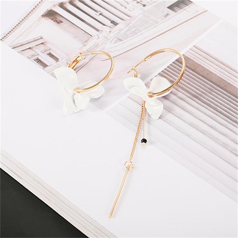 Luxury Modern Trend New Korean Retro Asymmetric Butterfly Imitation Pearl Earrings Fashion Round Flower For Women and Girls