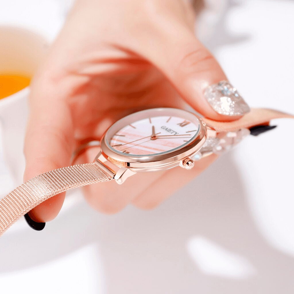 Luxury Set Watch Women Rose Gold Water Drill Bracelet Watch Jewelry Ladies Female Hour Casual Quartz Wristwatches For Women and Girls