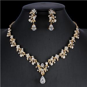 Luxury Classic Bridal Jewellery for Women's |Accessories Cubic Necklace Set Gold Color In New Modern Luxury Flower Designe