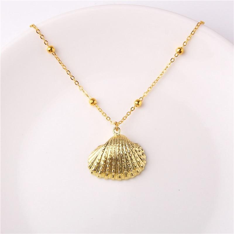 New Boho Conch Shell Amazing Necklace Sea Beach Shell Chain Pendant Elegant Necklace For Women Collier Femme Shell Cowrie Modern Summer Jewelry Bohemian