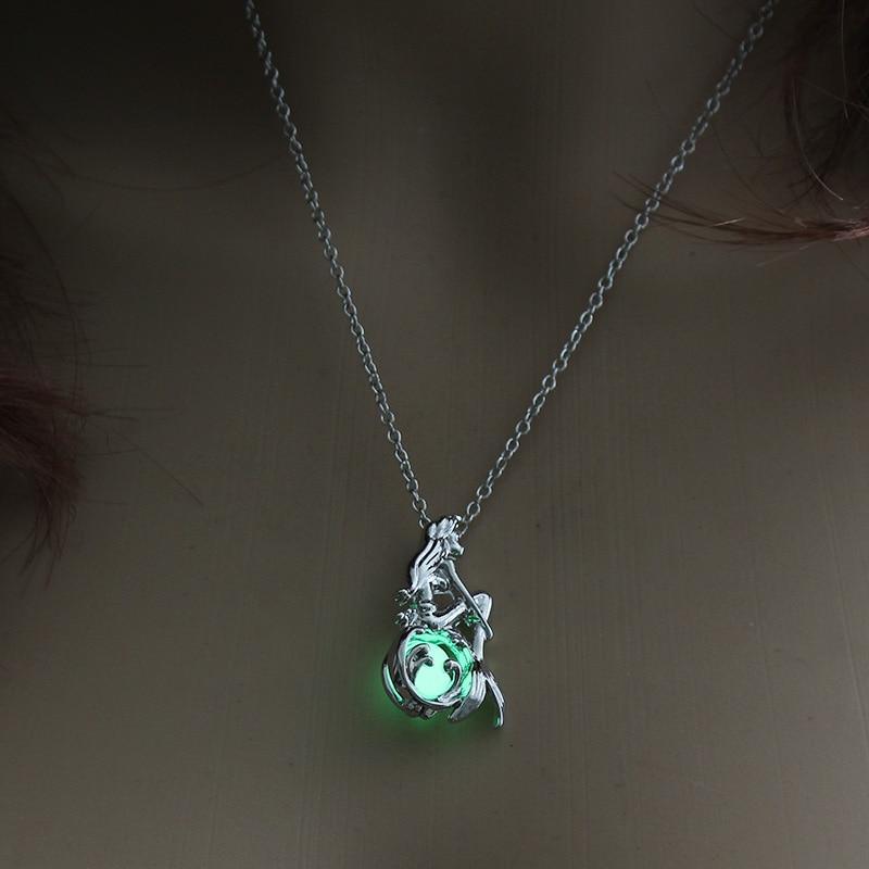 Modern Amazing Moon Glowing Necklace Gem Charm Elegant Jewelry Silver Plated Women Halloween Pendant Hollow Luminous Stone Pendant Perfect Necklace Gifts