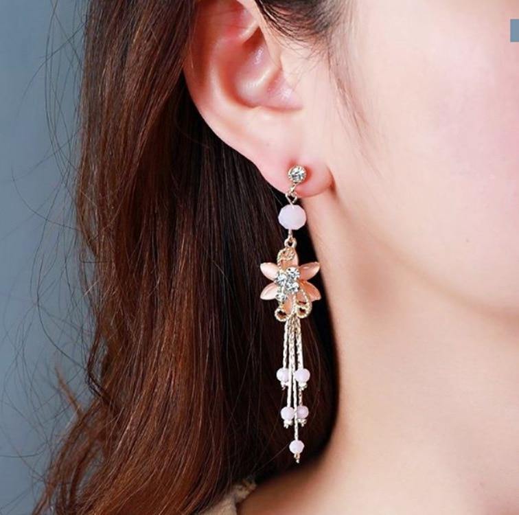 Modern Wind Long Tassel Pendant Luxury Vintage Stud Earrings Great Elegant Exquisite Prevent Allergy Women Jewlery