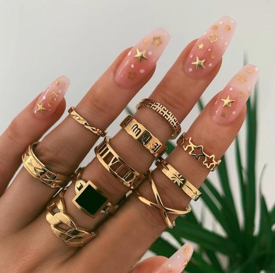 Luxury Trend Popular Gold Rings for Women Heart Hands Cross Leaf Geometric Jewelry Style For Women Girls and Ladies