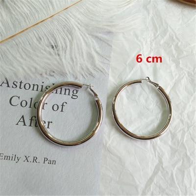 New Minimalist Gold Metal Large Circle Geometric Round Big Hoop Earrings for Women and Girl In Wedding Party Jewelry Style