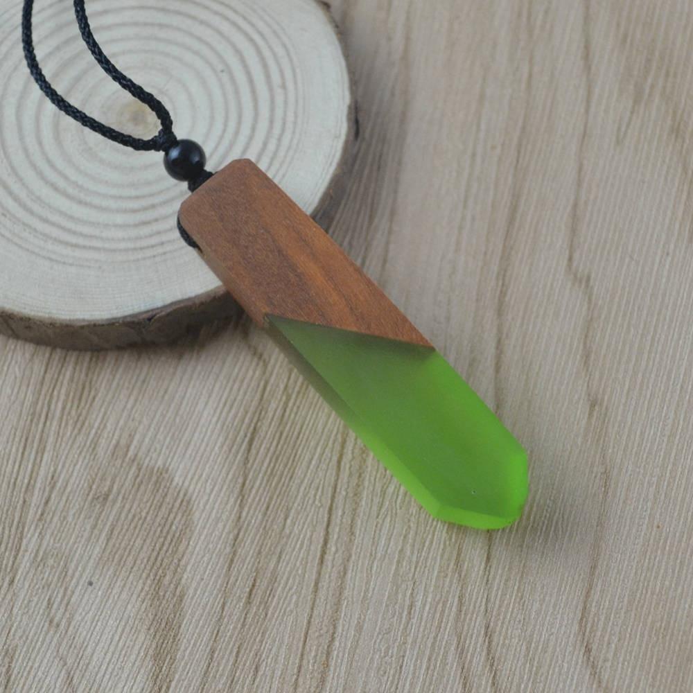 Handmade Luxury Modern Elegant Unisex Men and women Natural Resin Wood Fashionable Necklace In Trend Style