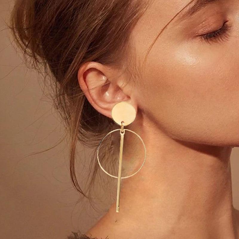 Modern Korean Statement Elegant Black Acrylic Drop Earrings for Women New Fashion Jewelry Luxury Vintage Epic Geometric Gold Asymmetric Earringa