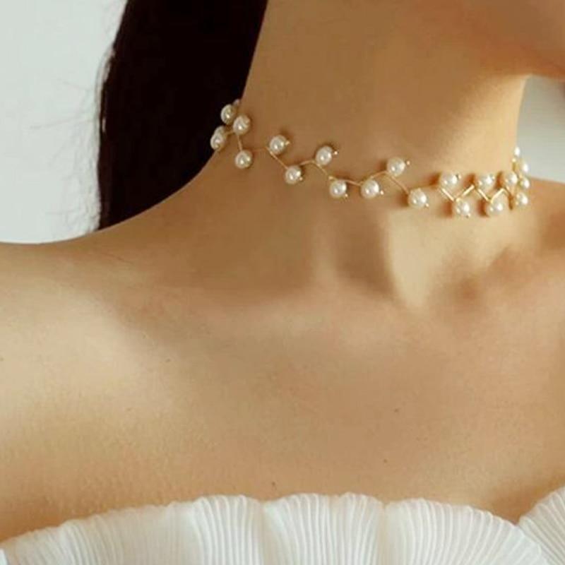 Elegant Modern Flower Pearl Choker Luxury Necklaces For Women New Gold Coin Bow Knot Pendant Necklace Long Chain Jewelry Party Gifts