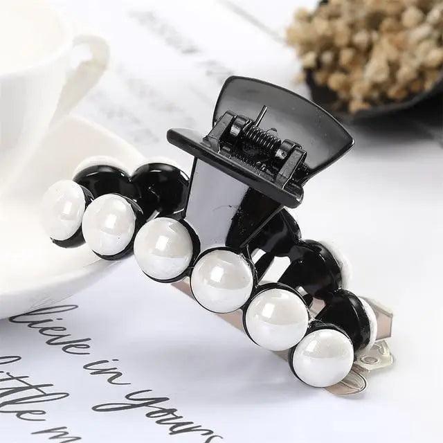 Charming Black Big Acrylic Hair Claw Elegant Design Women Large Pearl Jaw Clips Fashion Hair Clips - 10 - STIL6847YHBBN